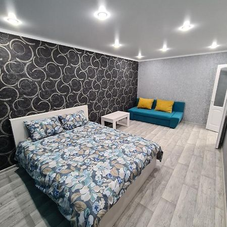 Однокомнатная Квартира В Центре Петропавловска Exteriör bild